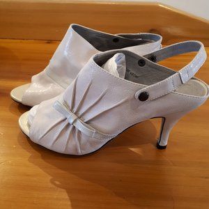 Cream Slingback heels -  Size 7 1/2